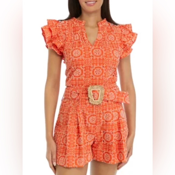 Sam Edelman
Women's Eyelet set. Top and Shorts - Picture 1 of 11